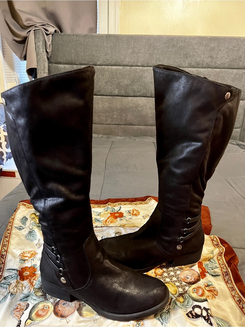 Baretraps Ornella Wms Black Textile Laced Flat Knee High Moto Riding Boots 9.5M